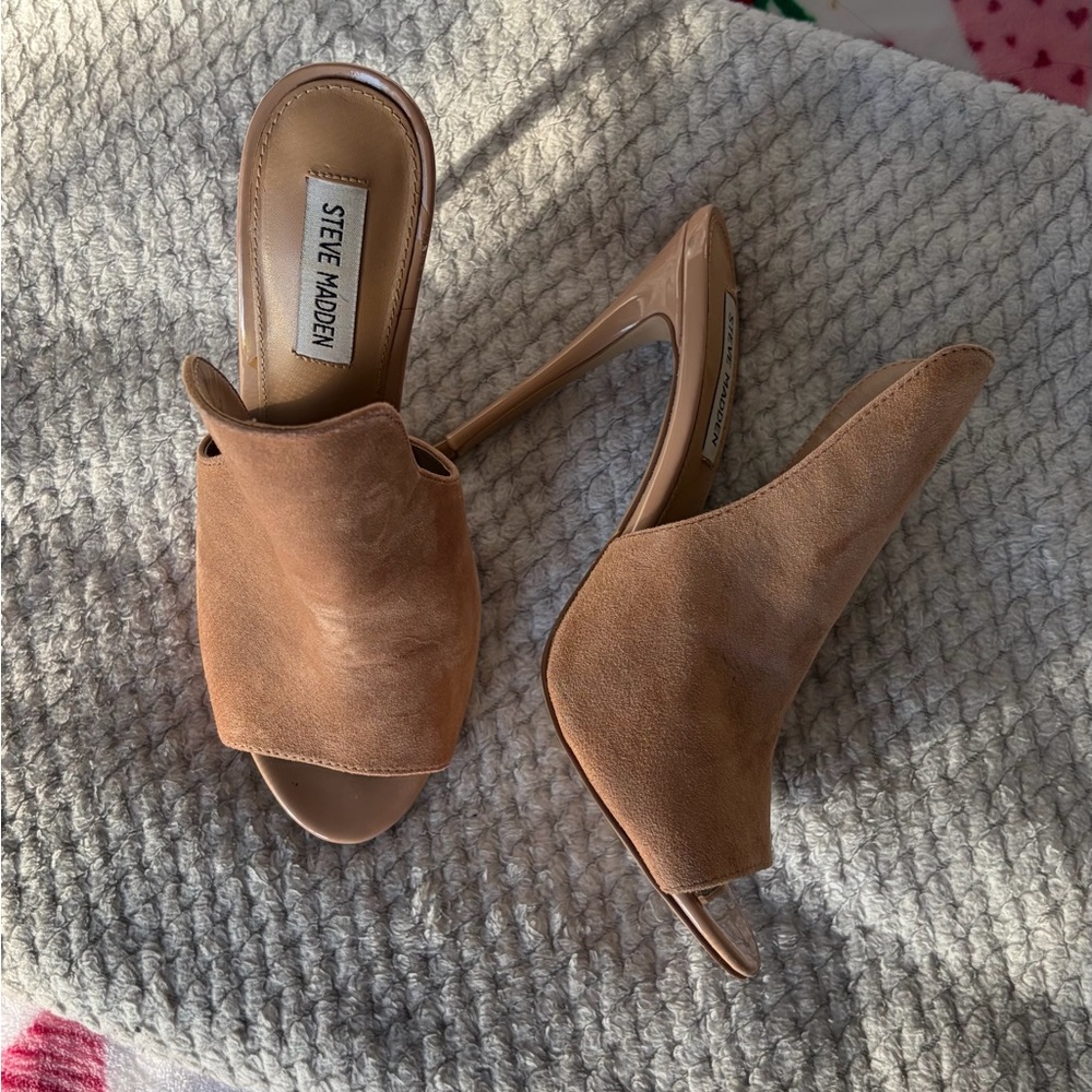 Steve Madden Suede Tan Open-Toe Heels